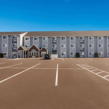 Sleep Inn & Suites Clarion, Pa Near I-80 Екстер'єр фото