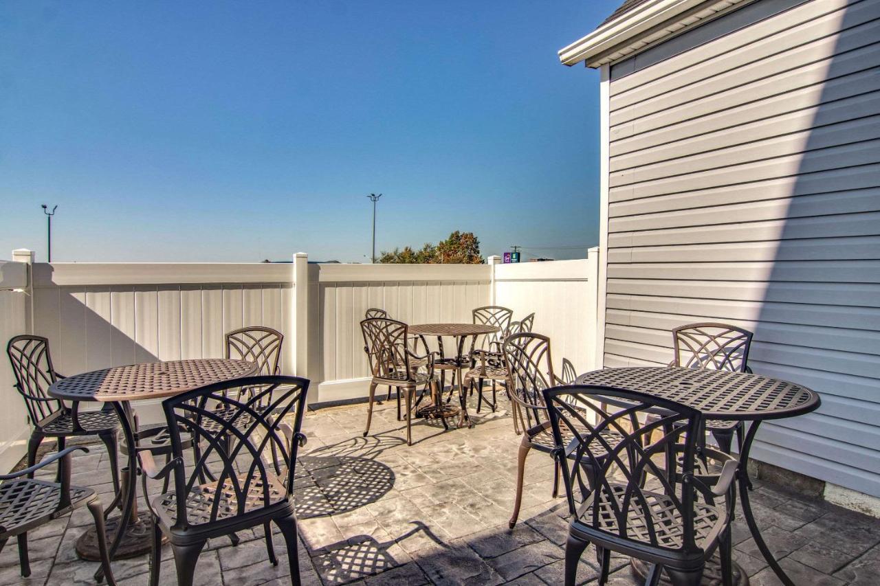 Sleep Inn & Suites Clarion, Pa Near I-80 Екстер'єр фото