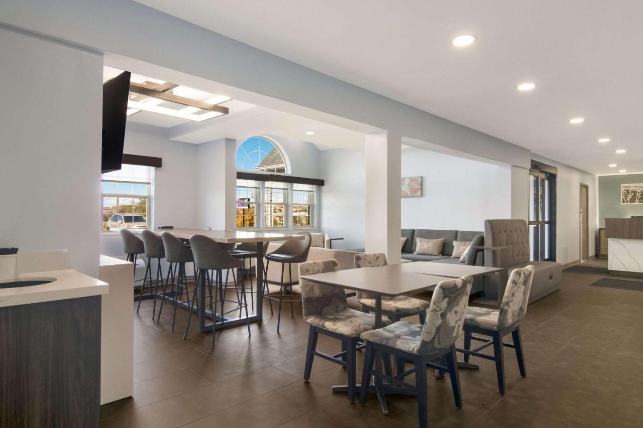 Sleep Inn & Suites Clarion, Pa Near I-80 Екстер'єр фото
